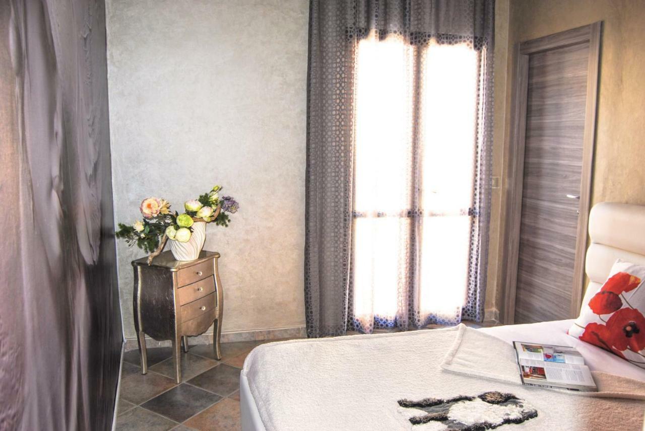 Il Cortile Bed & Breakfast บรา ภายนอก รูปภาพ
