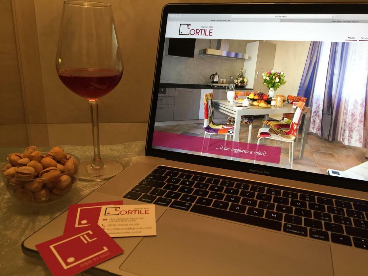 Il Cortile Bed & Breakfast บรา ภายนอก รูปภาพ
