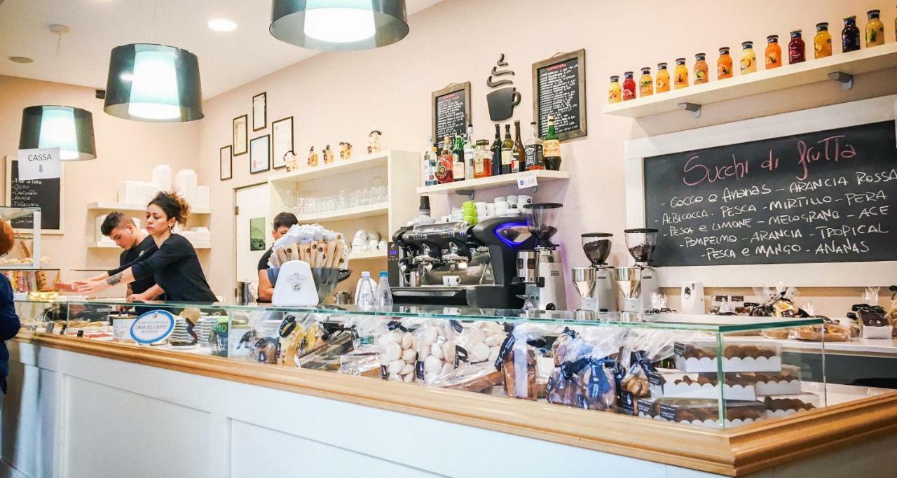 Il Cortile Bed & Breakfast บรา ภายนอก รูปภาพ